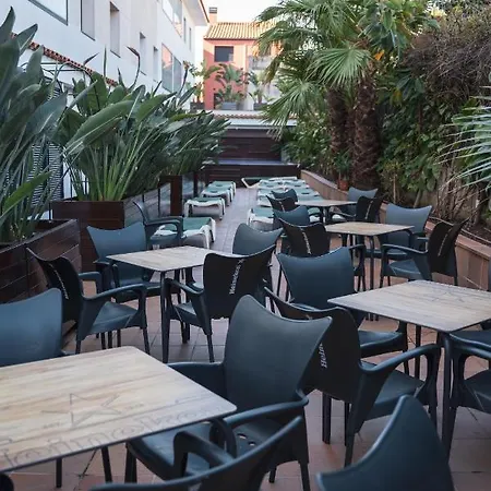 Apartamento Beatrix 2000 *